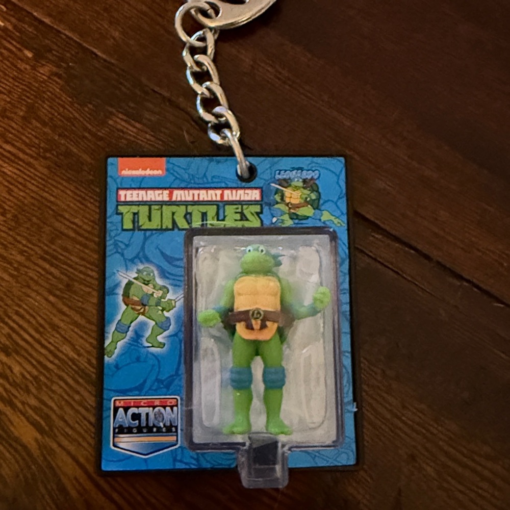 TMNT Keychain Complete Set - Picture 3 of 8